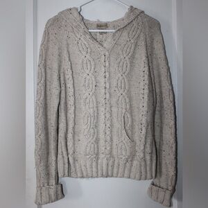Ruff Hewn Sweater with Hood and Pocket Size L